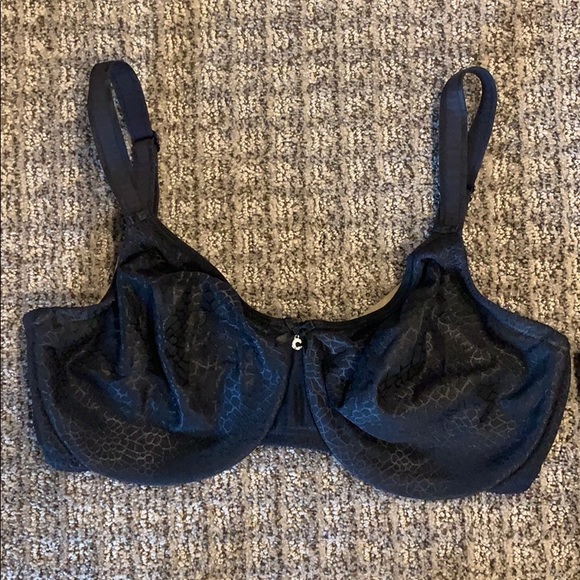 Bras - Picture 2 of 5
